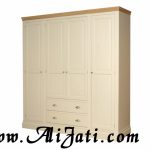 almari pakaian kayu jati 4 pintu model europa