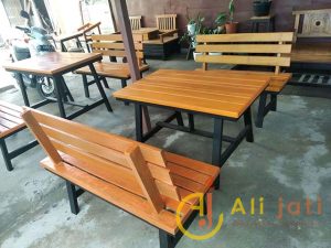 set bangku cafe bersponsor kayu jati minimalis
